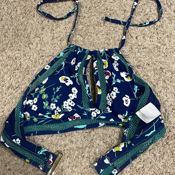 New with tags Cole halter bikini - Picture 3 of 4